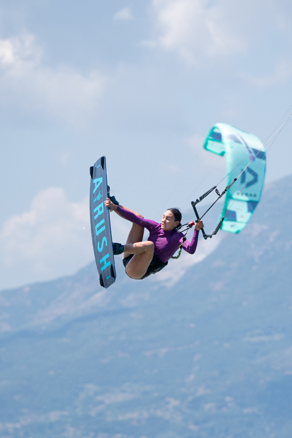 Kitesurfing in Faros Drepano, Greece